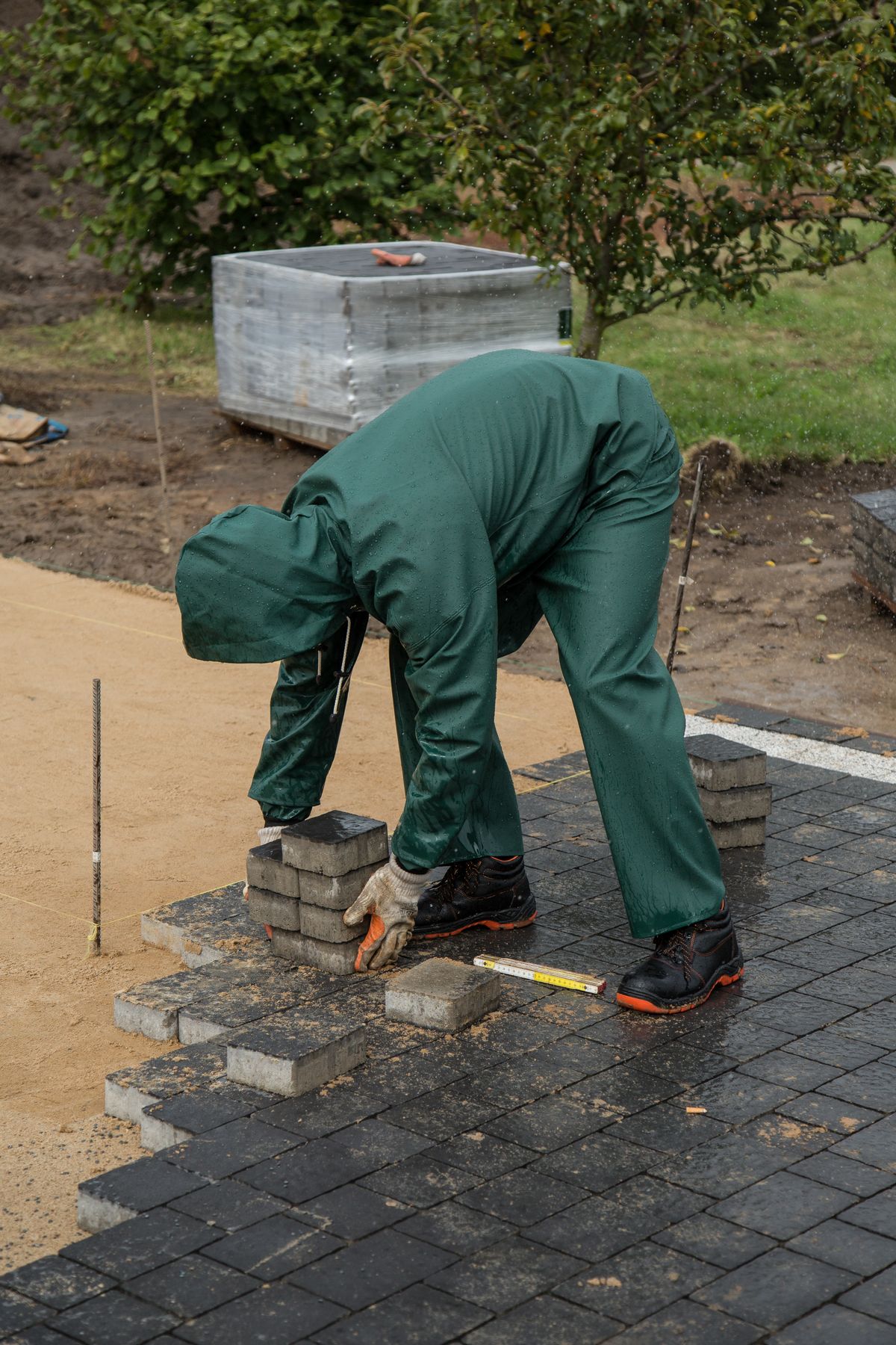Installing pavers for a patio walkway